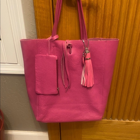 Vera Pelle Handbags - Vera Pelle Pink large soft leather Tote Made in Italy